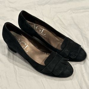 AGL Leather and Suede Black Pumps